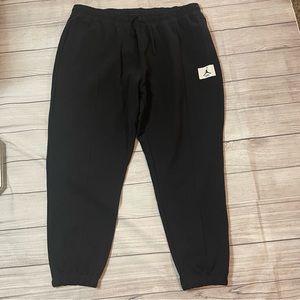 Must have- Womens 2x Nike JORDAN black sweatpants!